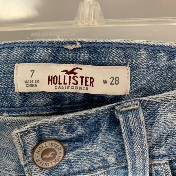 Hollister Light Wash Denim Shorts - Picture 3 of 3
